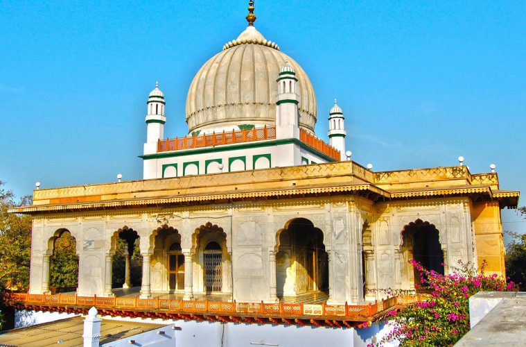 SEYYİDUNÂ ŞEYH AHMED EL-FÂRUKÎ Rahmetullahi Aleyh